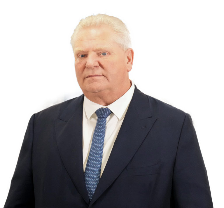 An image of Doug Ford looking directly at the camera. // Image du premier ministre de l'Ontario Doug Ford regardant directement la caméra.